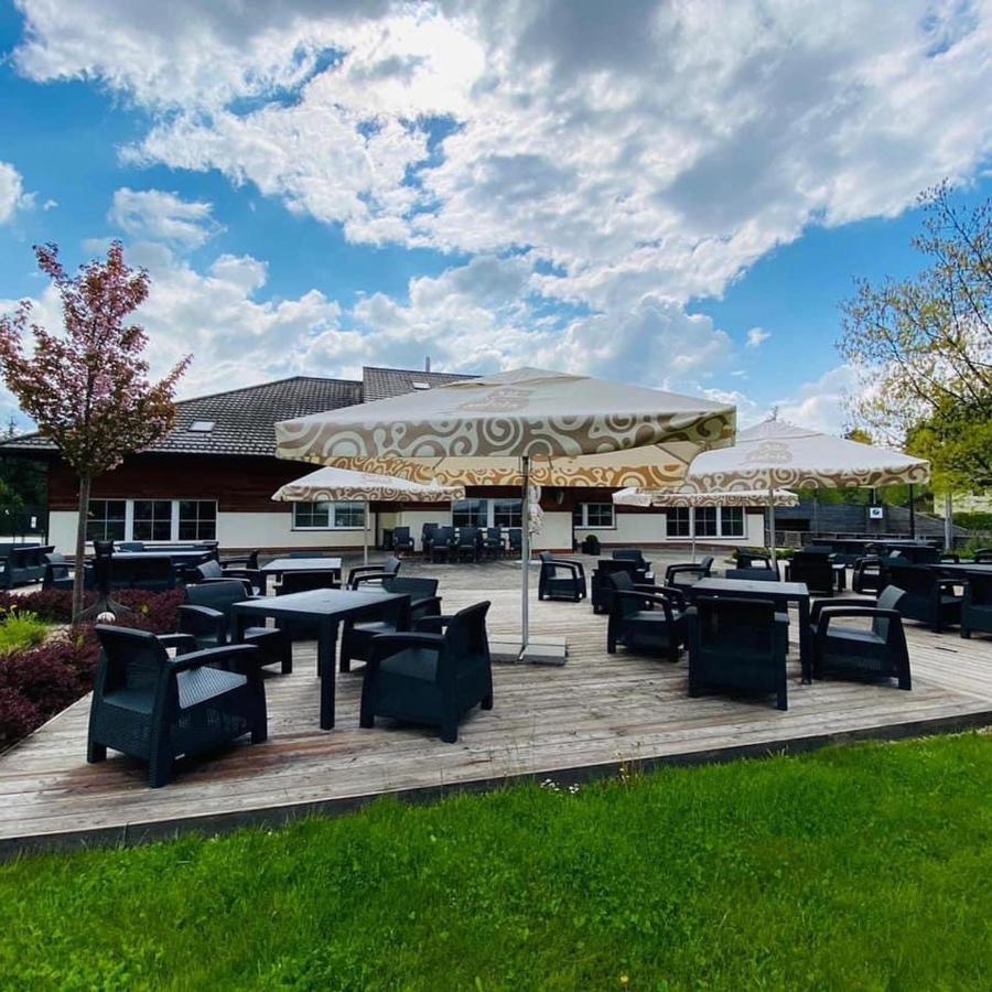 Tx Hotel Hostinne  Екстер'єр фото