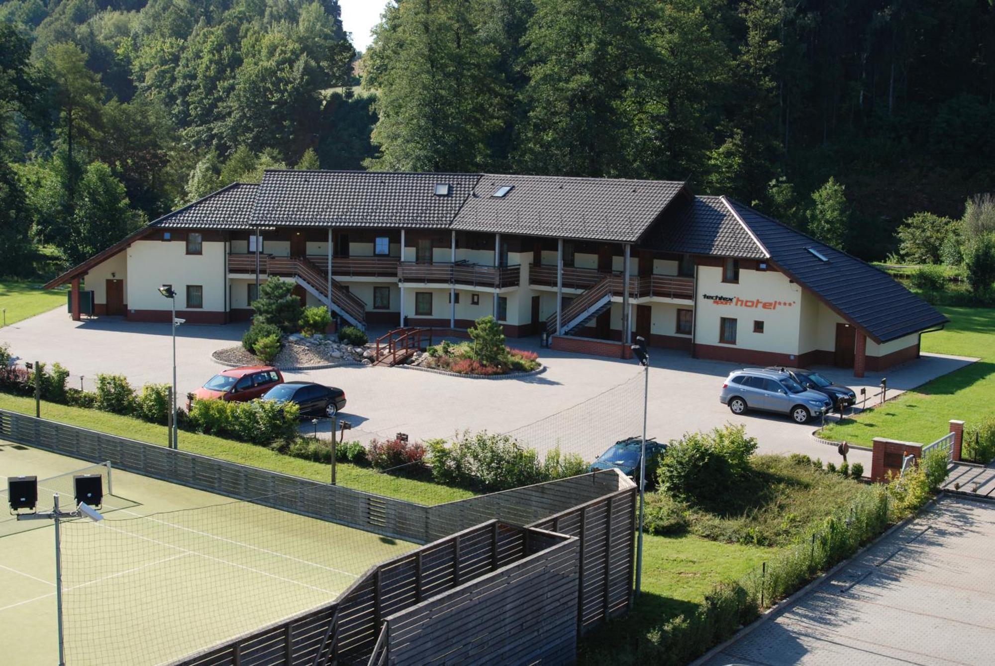 Tx Hotel Hostinne  Екстер'єр фото